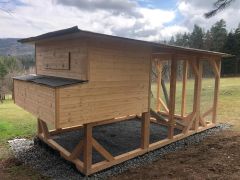 🐔 KURNÍK PRO SLEPICE S VÝBĚHEM – ZATEPLENÝ DŘEVĚNÝ KURNÍK Z MASIVU 290 × 190 CM – fotografie 2